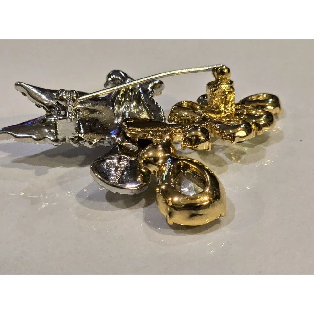 Talbots Jeweled Bird Brooch Rhinestone Green Crystal Branch Pin Figural #1397